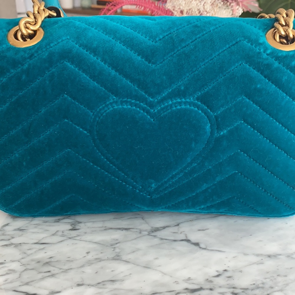 $1500 Gucci GG Marmont velvet bag - Picture 8 of 10